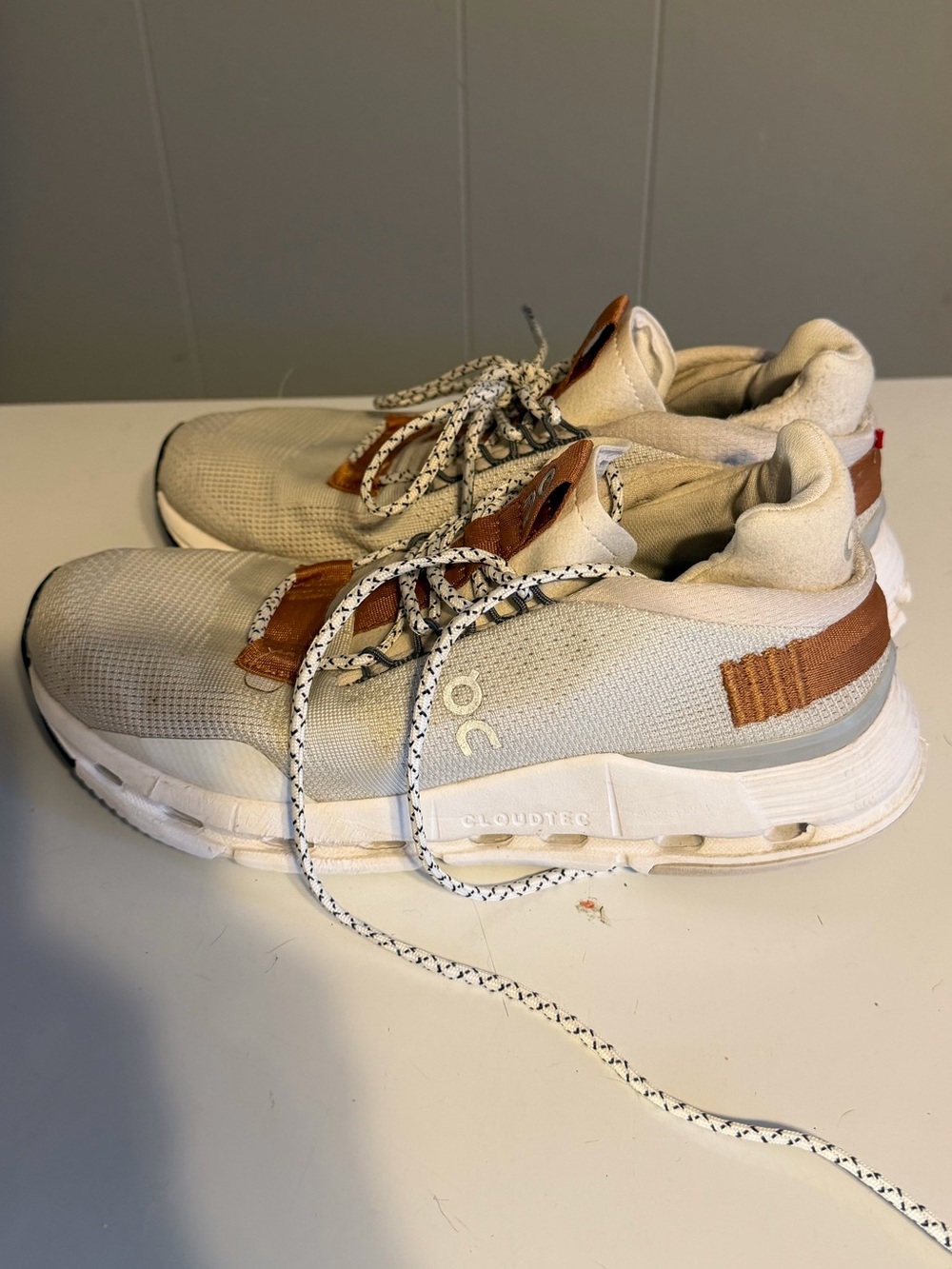 On Cloudnova Shoes Womens Size 7 White CloudTec Running Sneakers Athletic - Picture 12 of 14